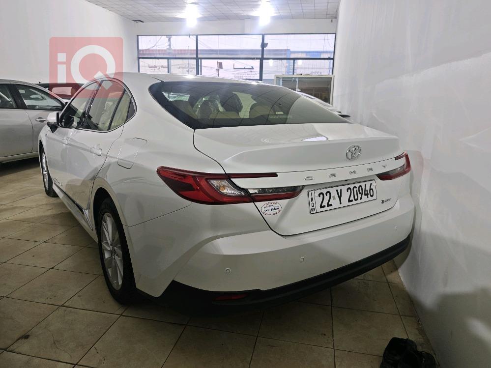 تۆیۆتا کامری